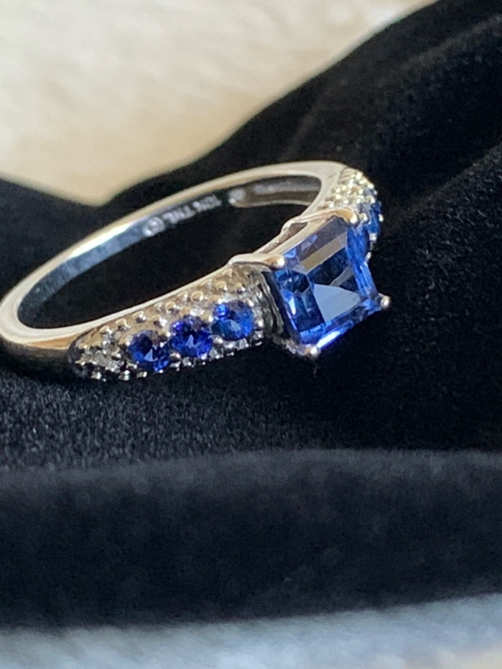 Samuel Aaron Sapphire Ring size 5.5 PRICE DROP – SHIPS TOMORROW - Picture 4 of 9
